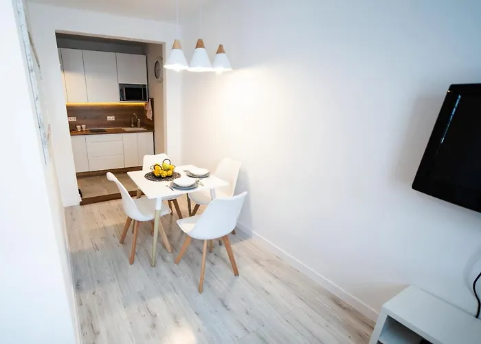 Pozytywny Przy Rynku דירה *